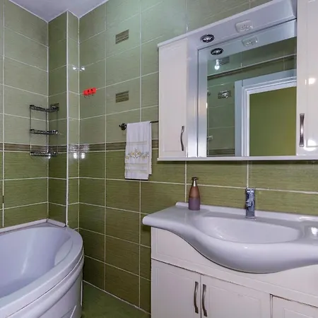 Sehir Merkezi Ve Manzarali Muhtesem 4 Odali Dairedaire Apartment