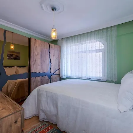 Sehir Merkezi Ve Manzarali Muhtesem 4 Odali Dairedaire Apartamento